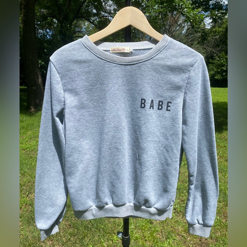 “Babe” Graphic Sweatshirt